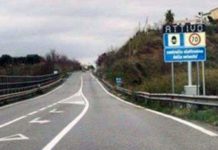 Belvedere, Superano i 70 Km orari, Autovelox preso a picconate