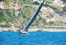 Vela, L’imbarcazione di Vibo Damanhur mette a segno due nette vittorie e scavalca in classifica Essenza CVL Cetraro.