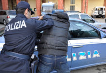 Rapina aggravata ai danni di un’anziana, in manette tre persone