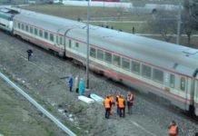 Praia a mare, uomo investito in pieno da un treno