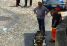 Amantea, immigrato va in escandescenza, attimi di panico, legato alla barella del 118