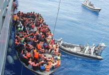 Sbarco migranti-extracomunitari in Calabria, arrestati due scafisti