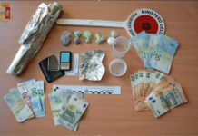 11 involucri di eroina pronti per lo spaccio, in manette un noto pregiudicato