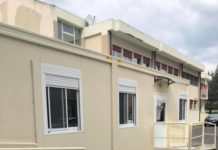 Container postale a Campora, malore per un dipendente, anziani in fila sotto il sole