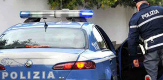 Rissa tra giovani e rapina con accoltellamento: arrestate due persone