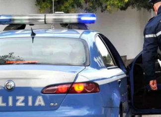 Rissa tra giovani e rapina con accoltellamento: arrestate due persone