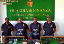 “Estate di fuoco” In Calabria, scoperti arsenale di armi e droga