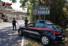 Intimidazione a Scalea, bottiglia incendiaria contro un capannone industriale