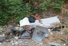 Degrado e rifiuti a Fiumefreddo B. Cambiano i sindaci ma la storia si ripete