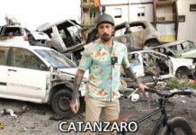 Brumotti (Striscia La Notizia) documenta lo spaccio di coca a Catanzaro