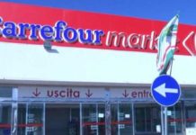 52 Dipendenti Del Carrefour Licenziati Con Un Whatsapp