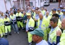 Amantea, licenziati 13 operai della raccolta rifiuti