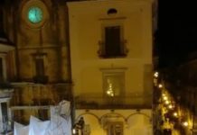 Paola, primi danni del maltempo, vigili del fuoco in azione