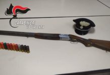 FUCILE CLANDESTINO IN UN TERRENO: DUE ARRESTI