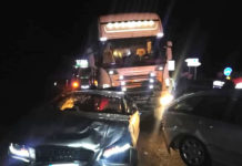 GRAVE INCIDENTE SULLA 106 COINVOLTE 4 MACCHINE ED UN TIR, DIVERSI I FERITI