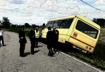 Scuolabus fuori strada ad Orsomarso (Cs) a bordo 4 ragazzi