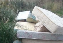 San Nicola Arcella, Località Tufo “Rifiuto che va, materasso che viene”