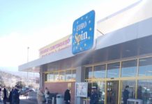 Cosenza, agenti Polizia Municipale nei supermercati per verifiche -Foto-