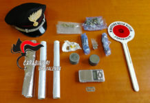 Droga in casa, denunciato dipendente della Provincia di Vibo