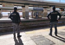 Ubriaco, molesta una donna incinta, arrestato dalla Polizia Ferroviaria