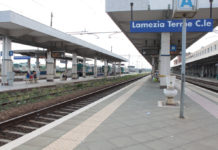 Poliziotto aggredito e ferito alla stazione di Lamezia Terme