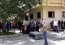 Praia a Mare, protesta dei balneari, contestato il sindaco