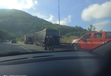 Pullman (Paola-Cosenza) in fiamme sul Valico Crocetta, nessun ferito