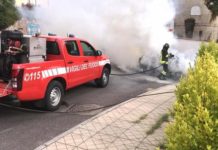 Auto in fiamme nei pressi della stazione di Campora