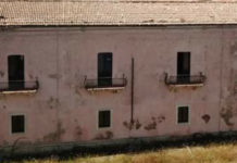 San Nicola Arcella: Il Palazzo dei Principi Lanza di Trabia in grave stato di degrado