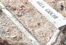 Diamante, devastato il Parco la Valva, area giochi presa di mira