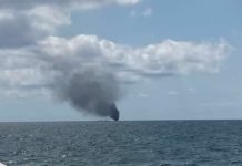 Barca con migranti si incendia ed esplode in mare