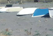 “Allontanate le Barche che sono sui Gigli di Mare e presso le Dune”