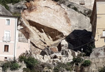 Amantea, crollo nel centro storico: Evacuate 40 persone