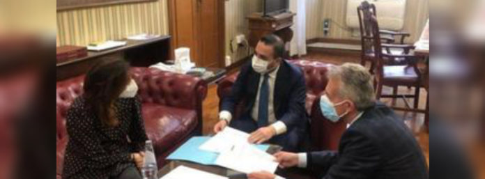 inCollage_20210325_120046612