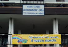 Tirreno Cosentino:::La denuncia: “È affetto da paralisi infantile ma non possono curarlo”