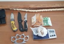 In auto con eroina e armi: Arrestati