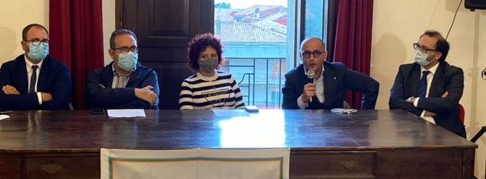 inCollage_20210616_210940555