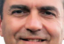 De Magistris dopo ritiro Ventura “Persone perbene di PD-M5S Vengano con noi”