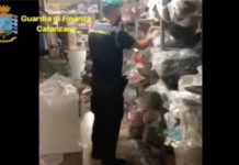 Lamezia, sequestrati circa 6mila capi di abbigliamento contraffatti