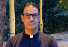 Acquappesa “Noi siamo Don Massimo”, interviene l’opposizione consiliare