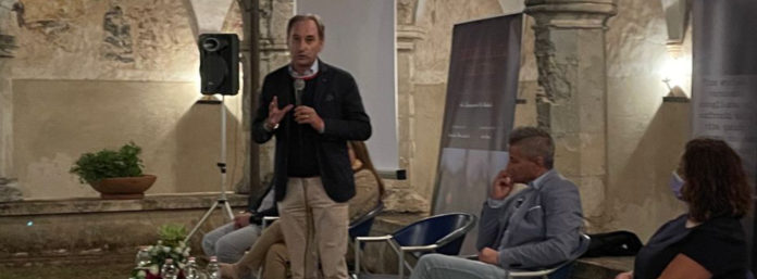 inCollage_20210831_192452456