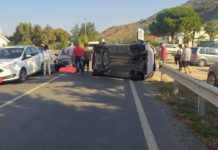 Incidente stradale sulla SS18. Auto si ribalta -FOTO-