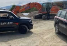 Furto di materiale nel fiume Crati. Due arresti