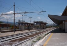 Investita da un treno mentre attraversa i binari, muore donna in Prov. Di Cosenza