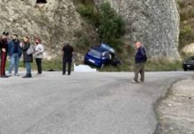 Tragico incidente. Auto contro parete rocciosa, morte due donne