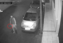Tenta di uccidere rivale in amore sparandogli in auto, arrestato 19enne