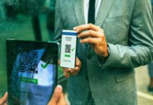 Un Green pass rafforzato per salvare il Natale: la richiesta al governo per evitare il lockdown