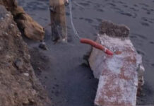 Praia a Mare-Fiuzzi: Pali della luce sulla spiaggia