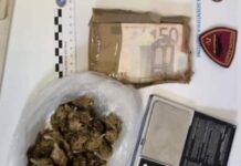 25Mila euro occultati in casa insieme alla droga. In manette un 45enne