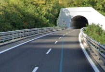 Estate:::Tirreno Cosentino. La Strada Statale 18 sempre più impraticabile